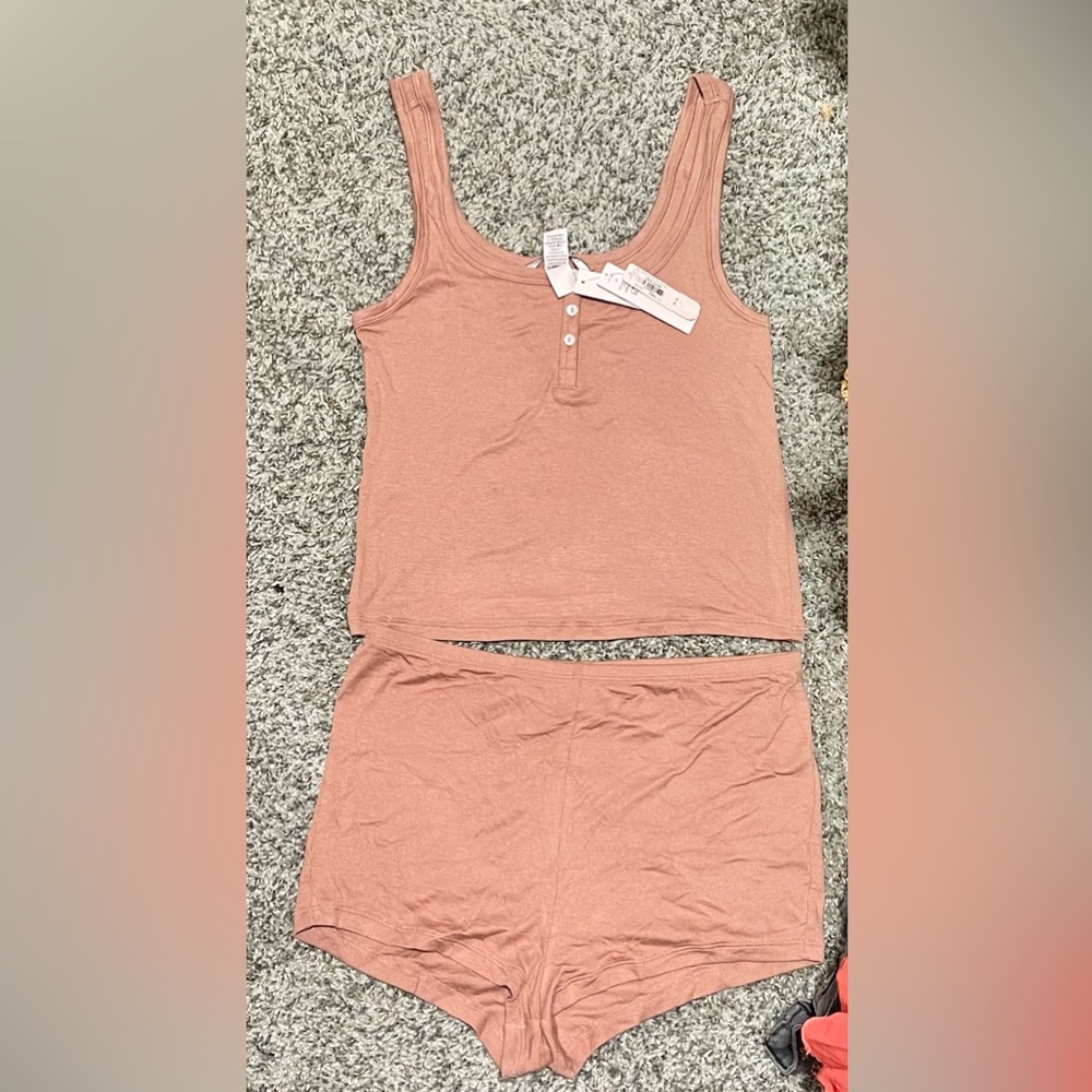 Victorias Secret Sleeping set